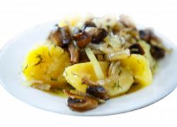 Картофель с грибами - Губиен картофка