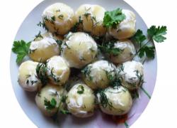 Картофель со сметаной - Йолвылын выль картофка