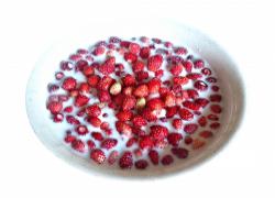 Молоко с земляникой - Йолэн узы